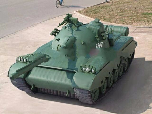 邯山军用充气坦克车